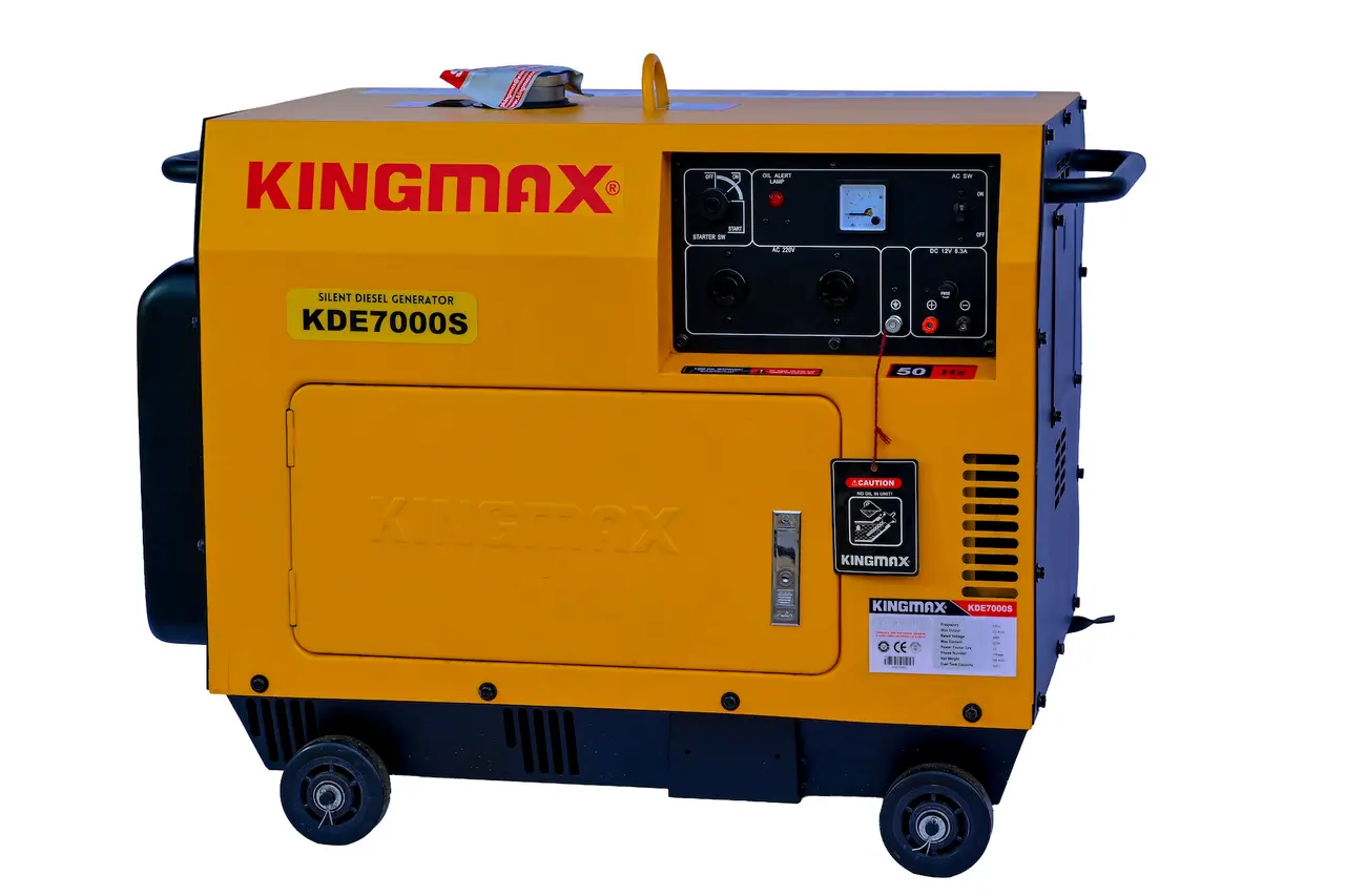Front control panel of the Kingmax KDE7000S generator showing AC sockets, voltmeter and electric start